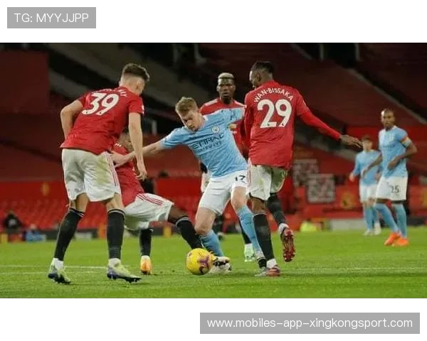 曼城以团队协作制造空间,禁区前压迫见效 曼城以团队协作制造空间,禁区前压迫见效