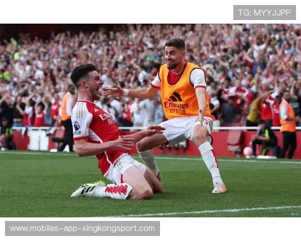 阿森纳中场三人互补性增强,赖斯守转攻转换自然